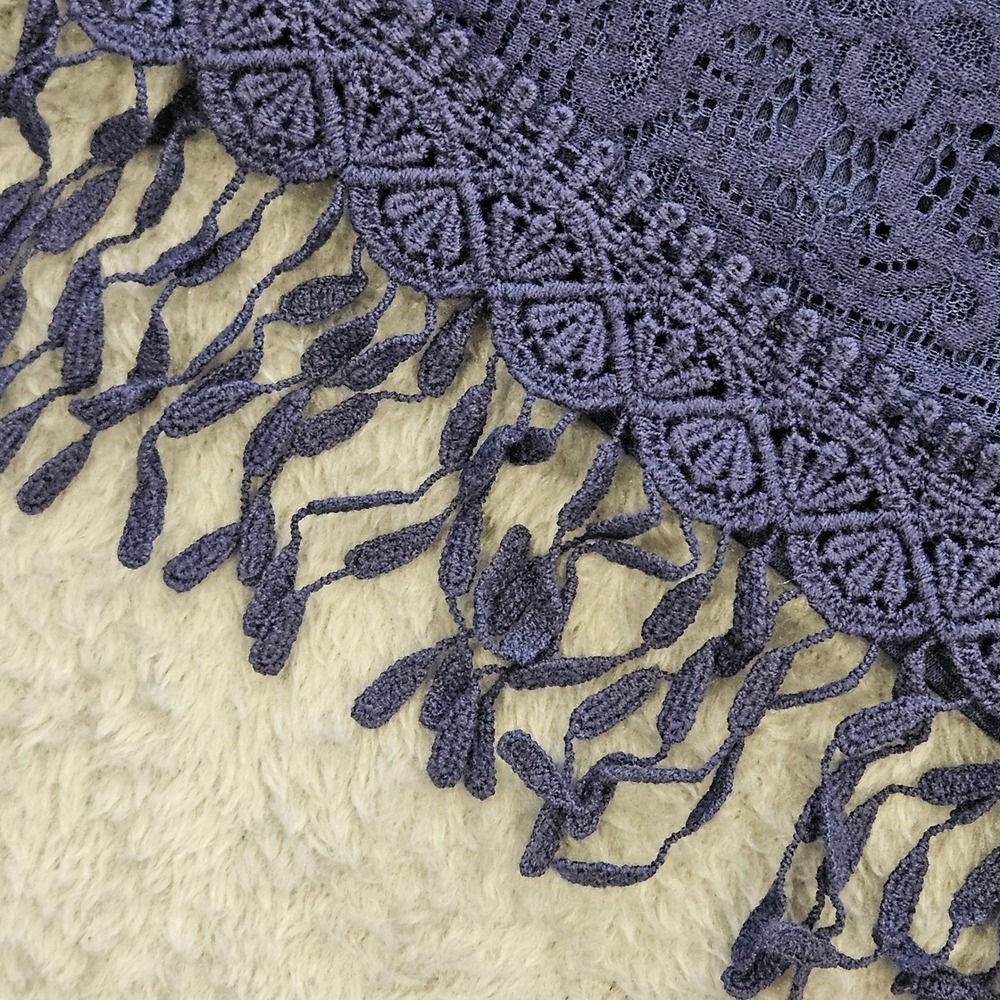 Cato Navy Blue Lace Fringe Hem Boho Top XL Short Sleeve V-Neck Geometric Overlay - Picture 3 of 10